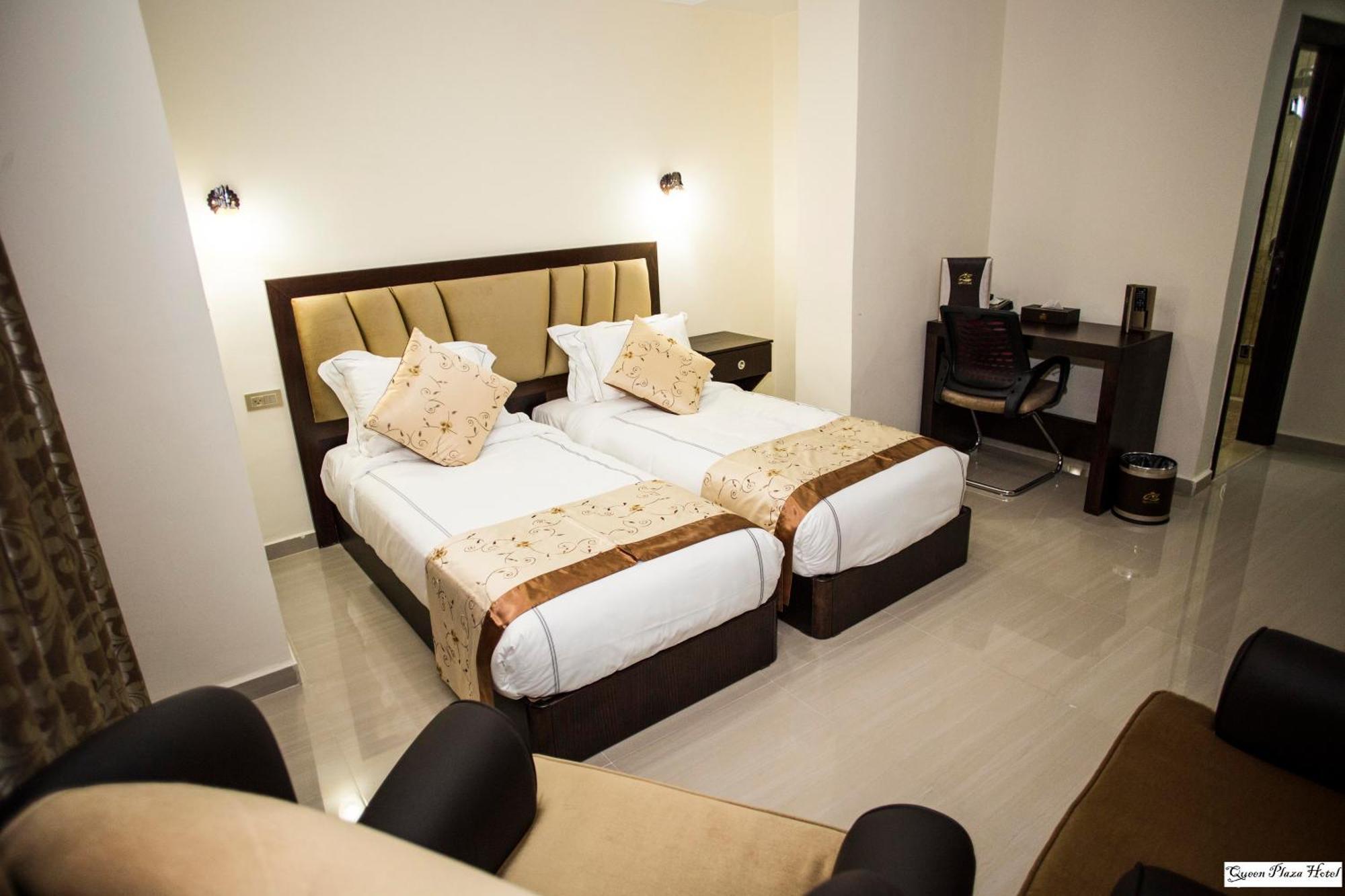 Queen Plaza Hotel Hebron Rum bild