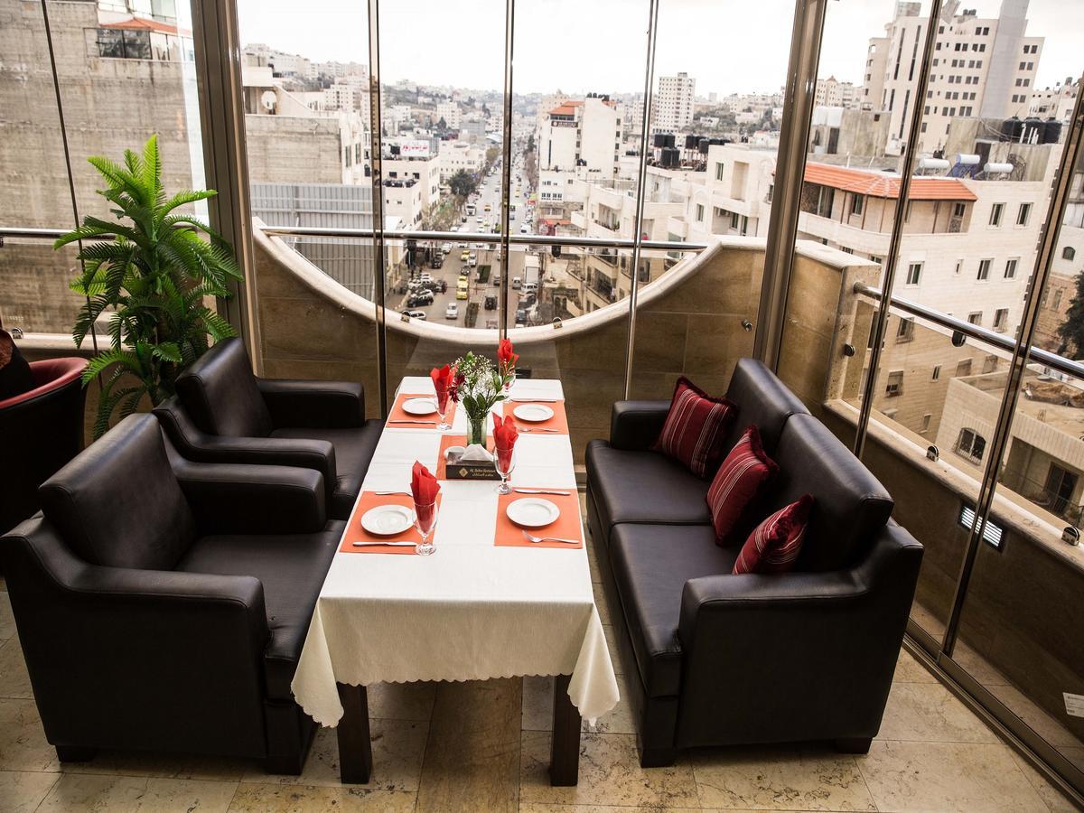Queen Plaza Hotel Hebron Exteriör bild
